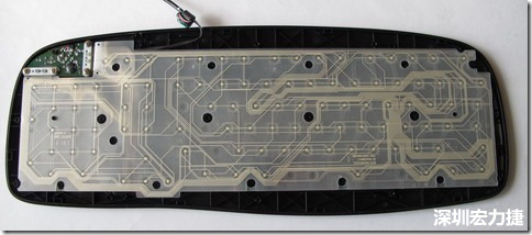現在的電腦鍵盤拆開被蓋后就只看到一片約5mmx3mm的電路板及兩片取代原本電路板的PTF。